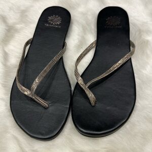 Yellow box, black and bronze flip-flop leather upper CHANNA 8 look new!!